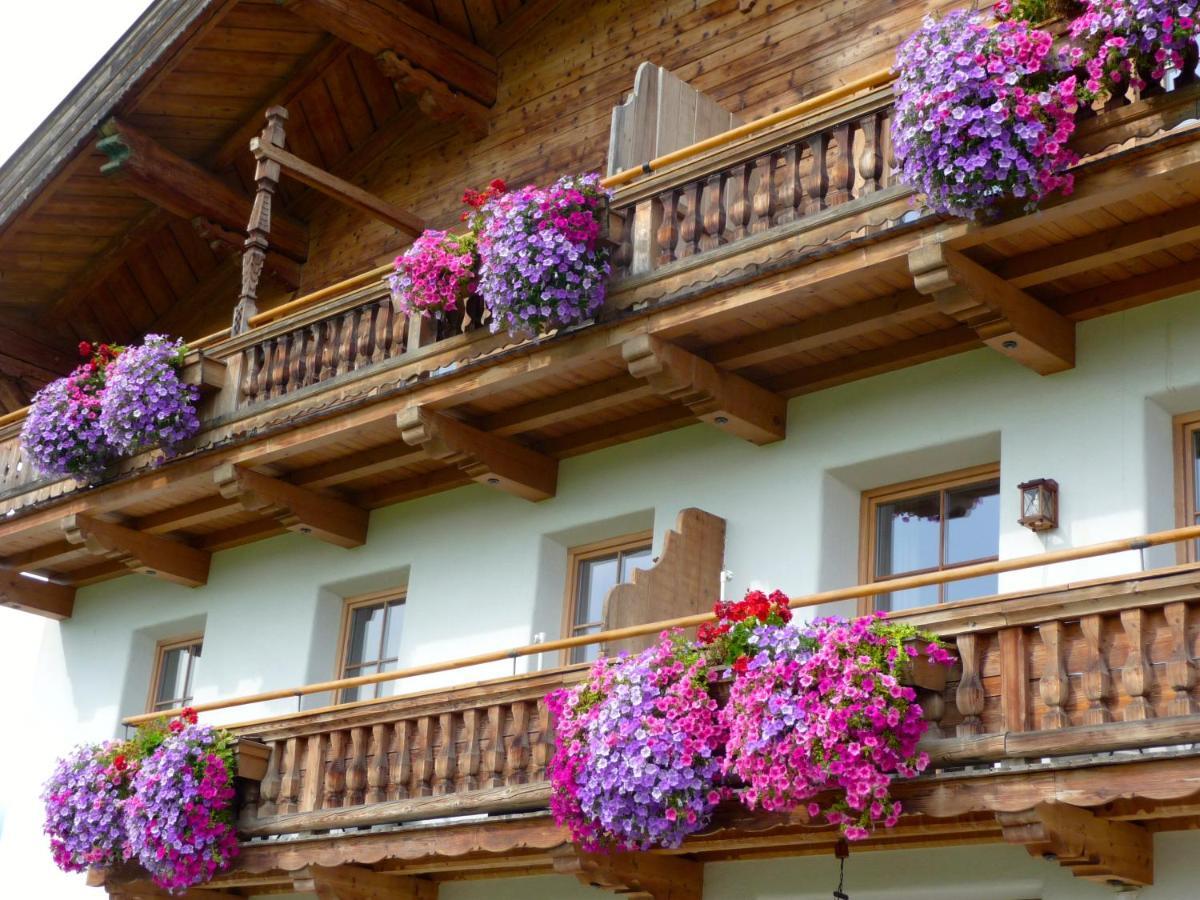 Ferienwohnung Huberhof Oberndorf in Tirol Dış mekan fotoğraf