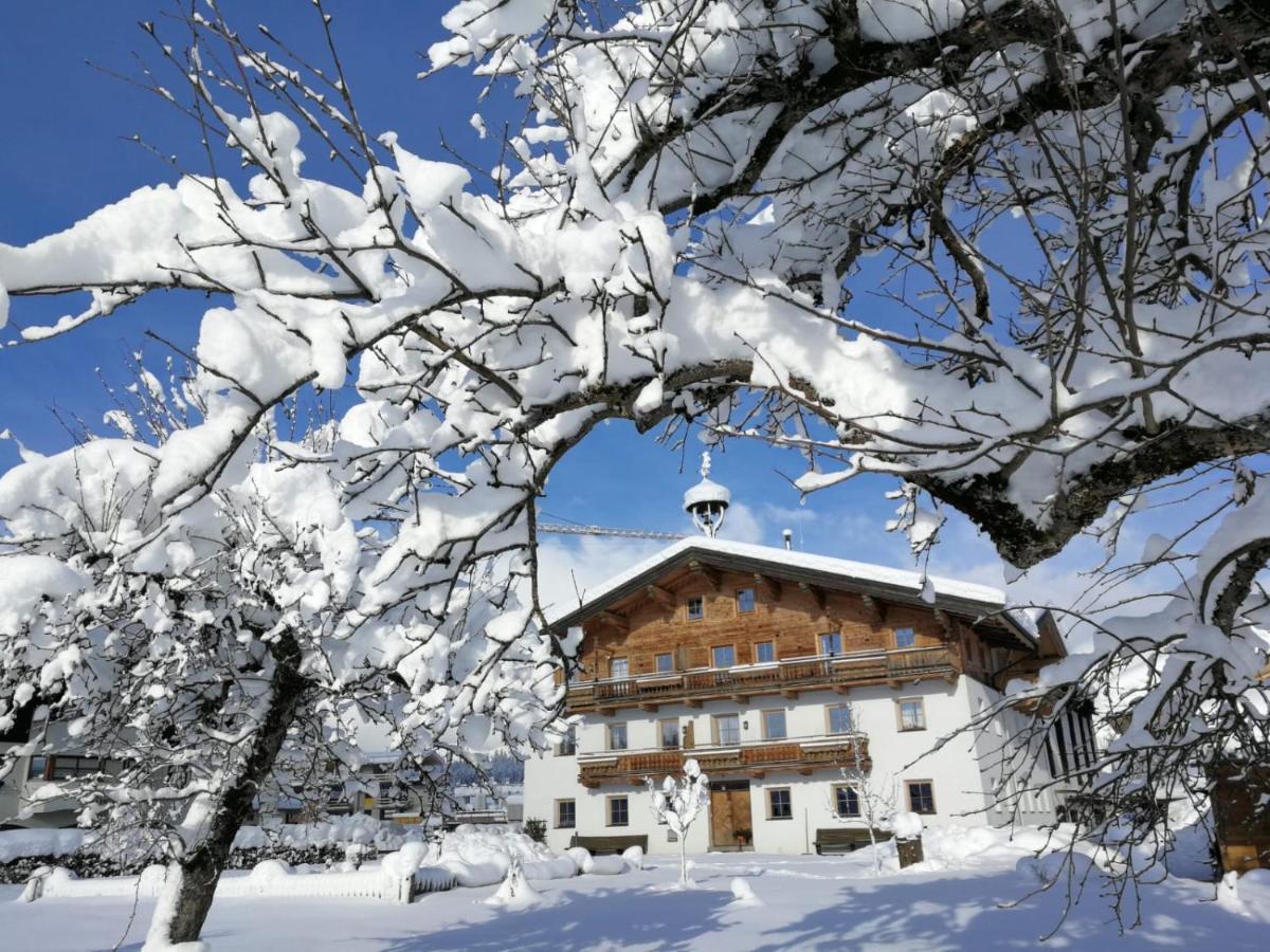 Ferienwohnung Huberhof Oberndorf in Tirol Dış mekan fotoğraf